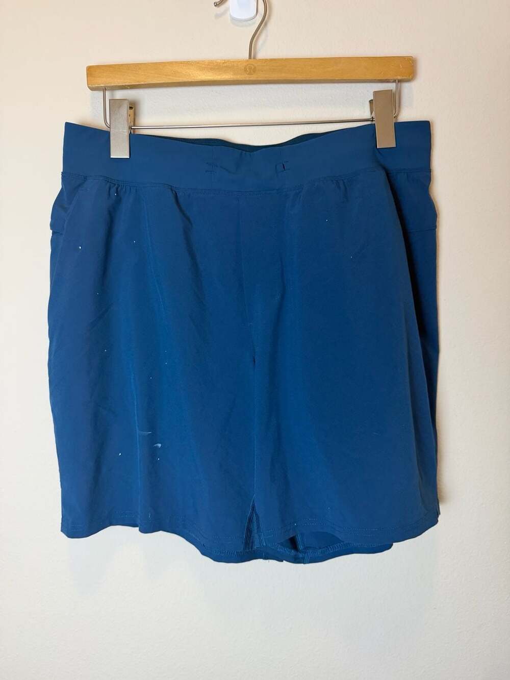 Lululemon Men's Size L Blue Linerless Short 7"